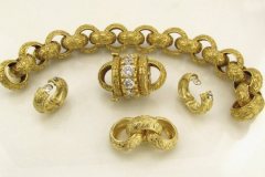 Gold & Diamond Bracelet
