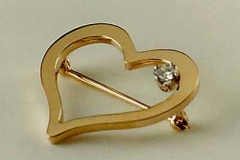 Gold & Diamond Brooch