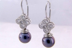 Platinum Diamond & BlackPearl Earrings