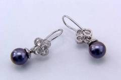Platinum Diamond & BlackPearl Earrings