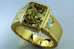 Gold & Diamond Ring
