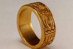 22K Gold Egyptian motif Gents Ring
