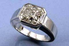 Platinum & Diamond Ring