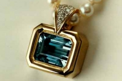 Gold Aquamarine & Diamond Pendant