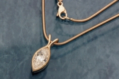 Diamond pendant necklace