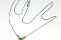 Necklace & Gold Pendant with Emerald & Diamonds