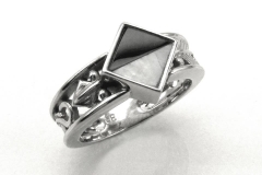 Palladium Mother of Pearl Onyx Ring