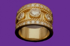 Gold & Diamond Ring