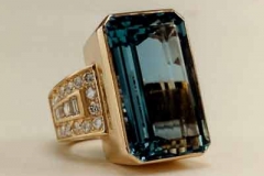 Gold Aquamarine & Diamond Ring.