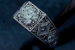 Platinum & Diamond Ring