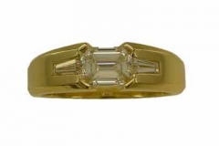 Gold & Diamond Ring