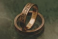 Wedding ring set in 14K Yellow gold