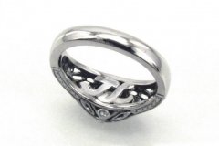 Palladium & Diamond Filigree Ring